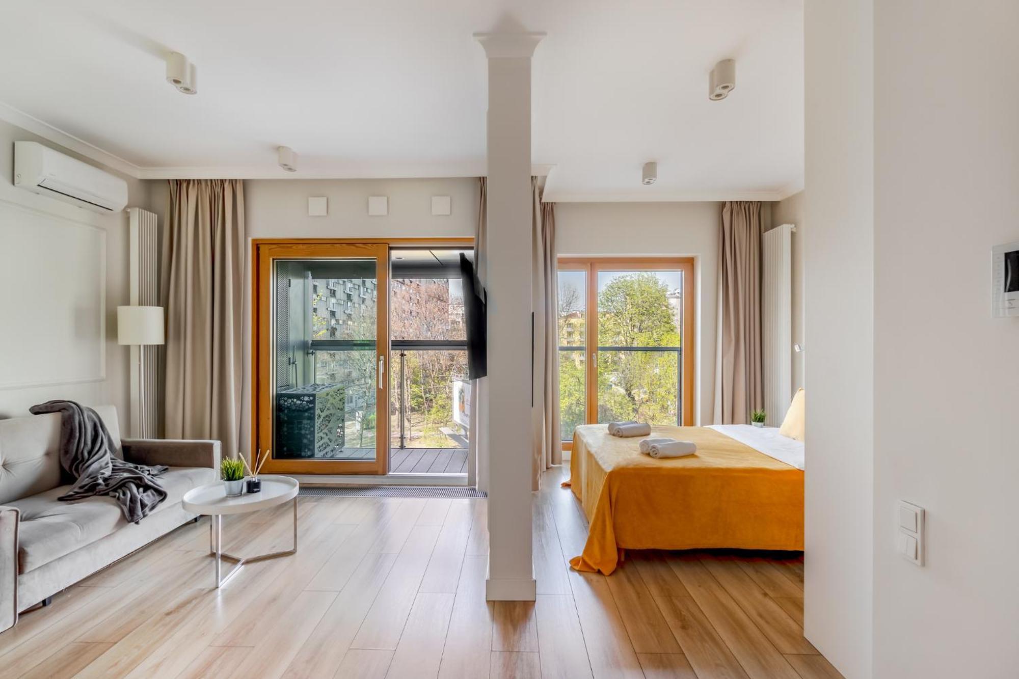 Golden Apartments -City Center - Mennica Residence Warschau Buitenkant foto